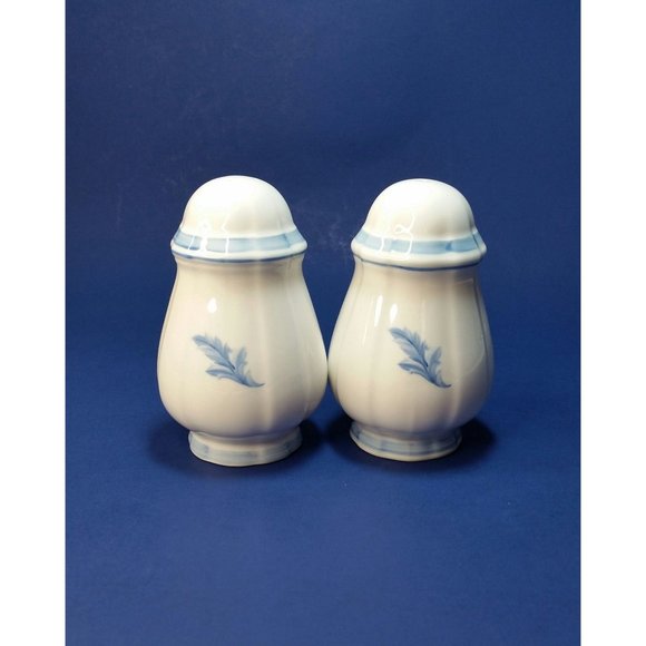 Villeroy & Boch Casa Azul Salt and Pepper Set Blue Trim and Leaf Made In Germany - Picture 1 of 10